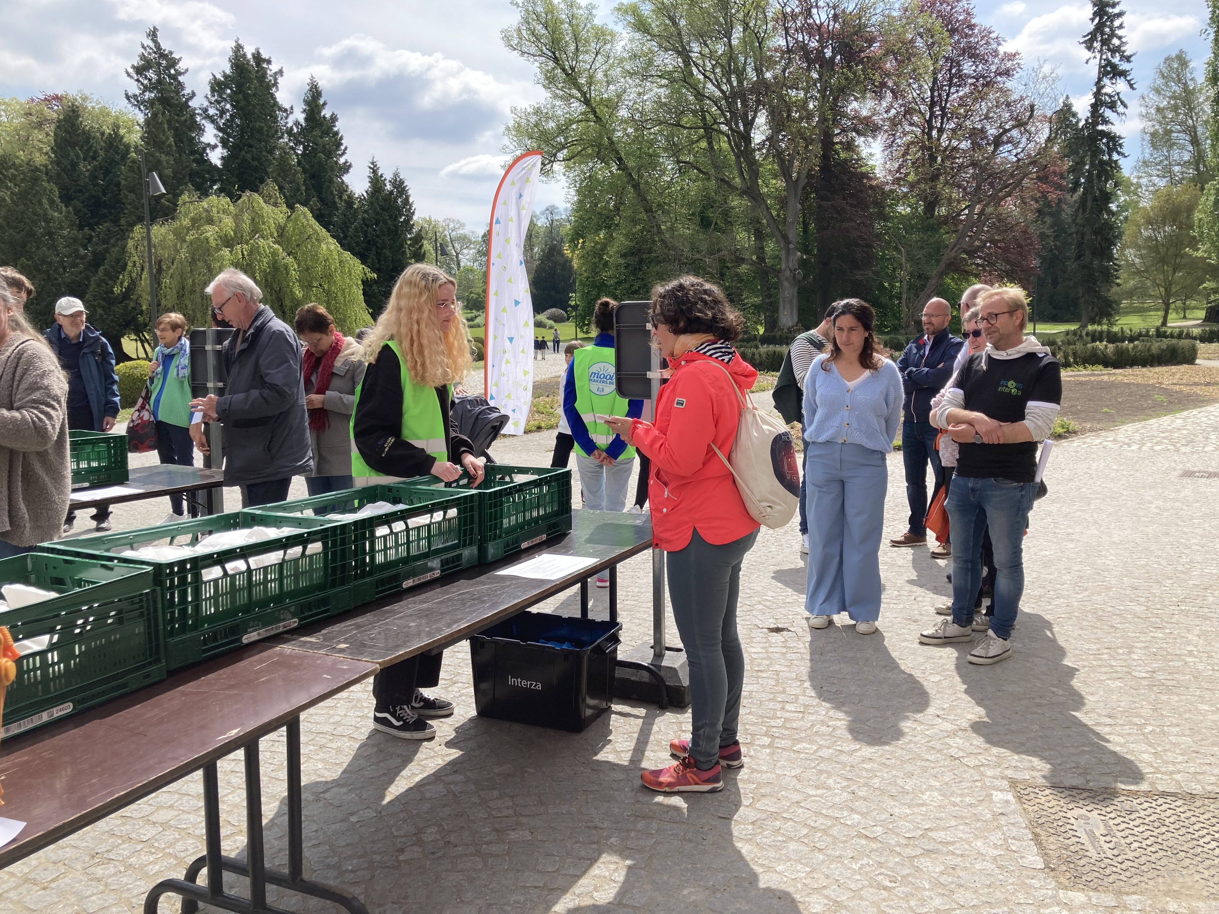 Interza - Incovo huldiging vrijwilligers