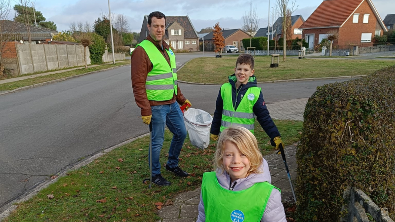 Peter, Jesse en Ellis op zwerfvuilronde