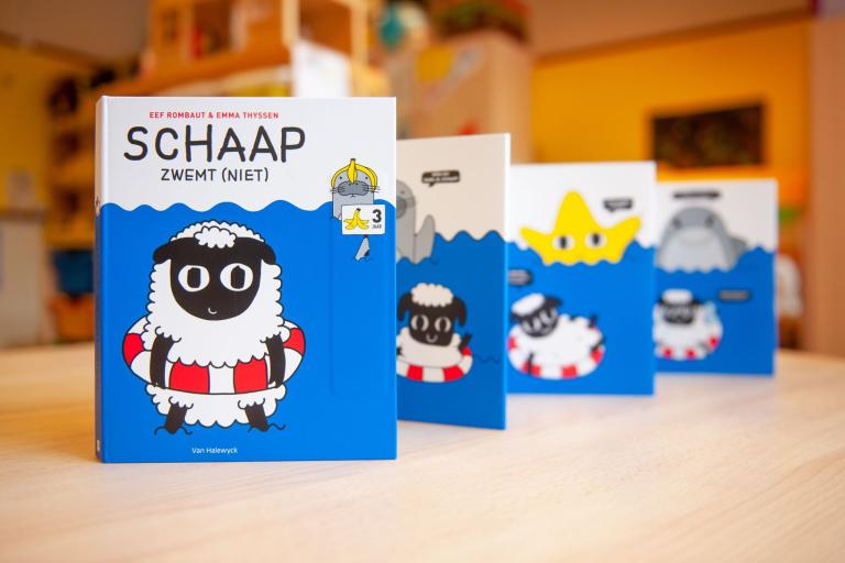 Boek Schaap Zwemt (Niet)